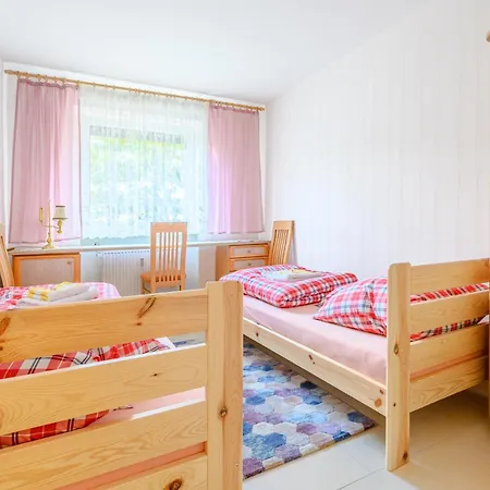 3-room With 2 Bathrooms In Laatzen Id-8 * Ганновер