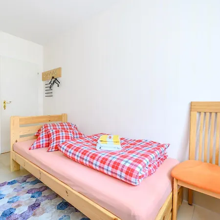 Апартаменты 3-room With 2 Bathrooms In Laatzen Id-8 Ганновер