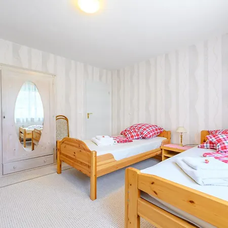 3-room With 2 Bathrooms In Laatzen Id-8 Апартаменты