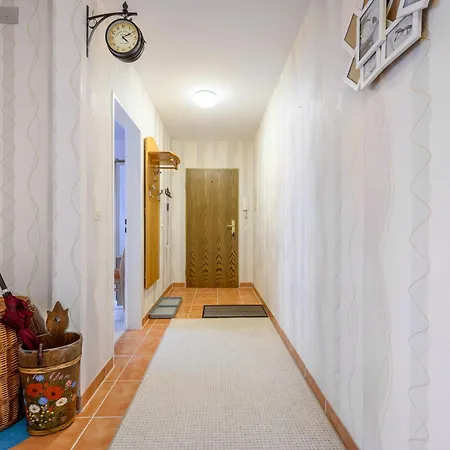 Апартаменты 3-room With 2 Bathrooms In Laatzen Id-8 Ганновер